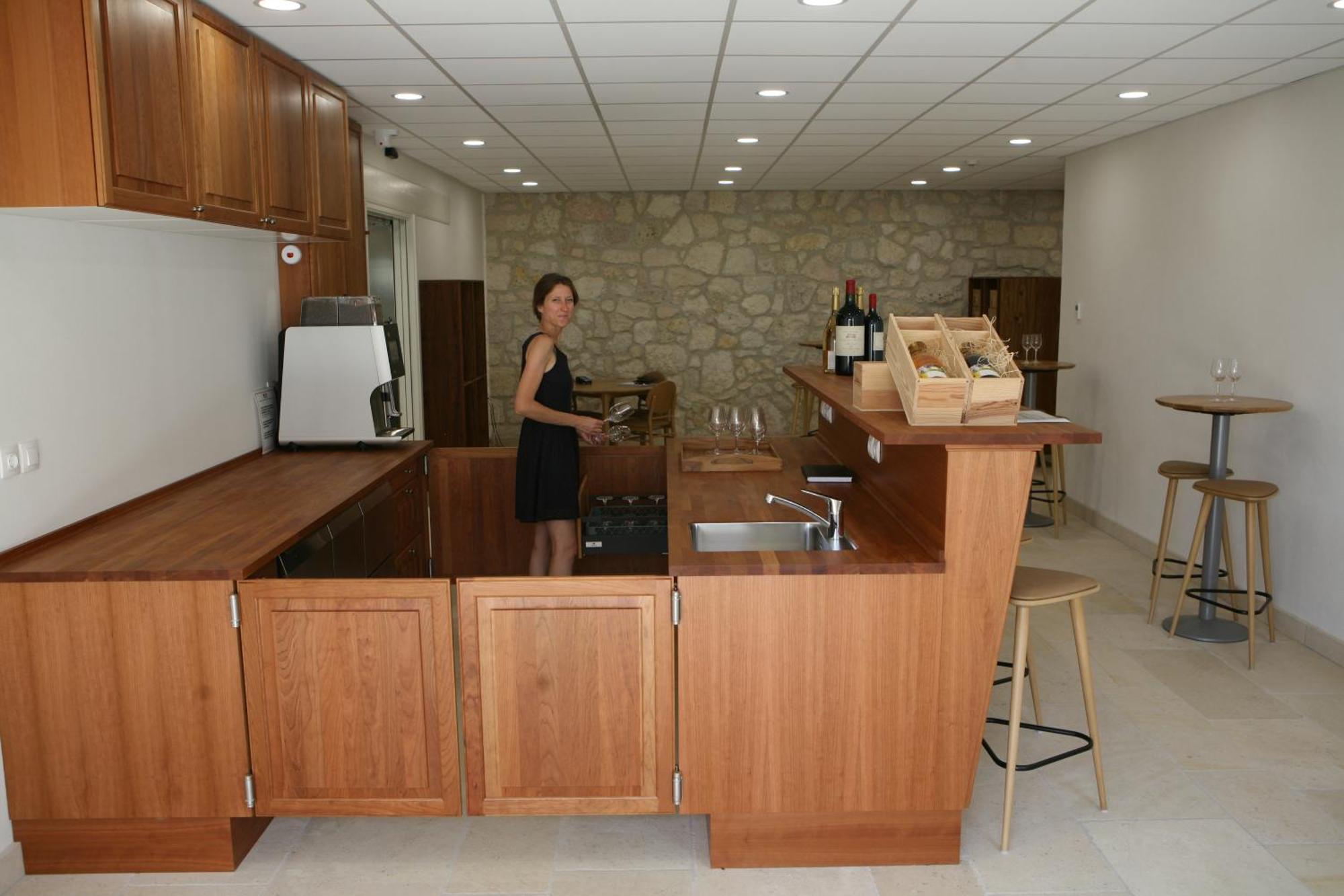 Chateau Lecusse - La Grande Roche - Hotel, Spa, Boutique & Restaurant Broze Bagian luar foto
