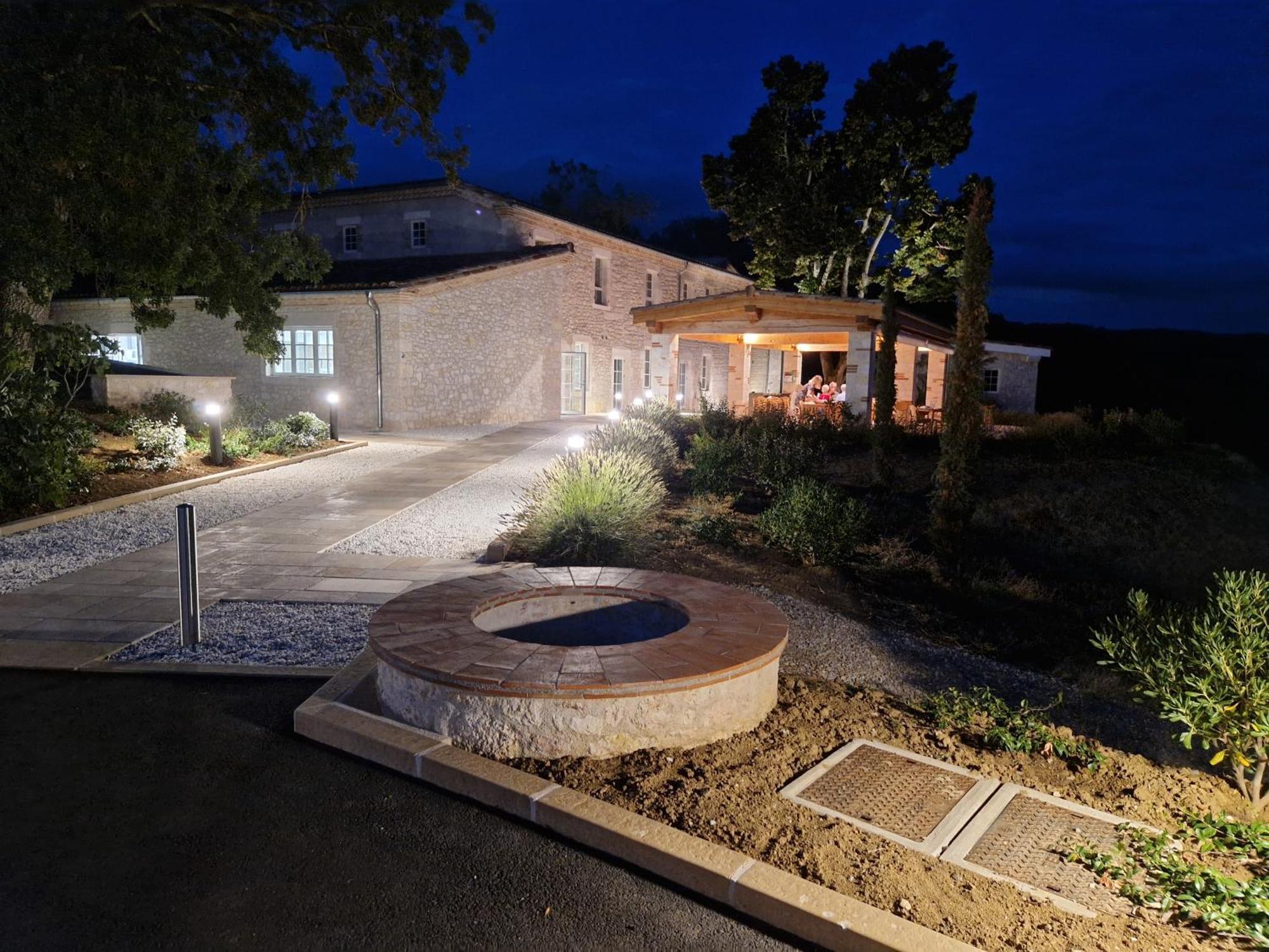 Chateau Lecusse - La Grande Roche - Hotel, Spa, Boutique & Restaurant Broze Bagian luar foto
